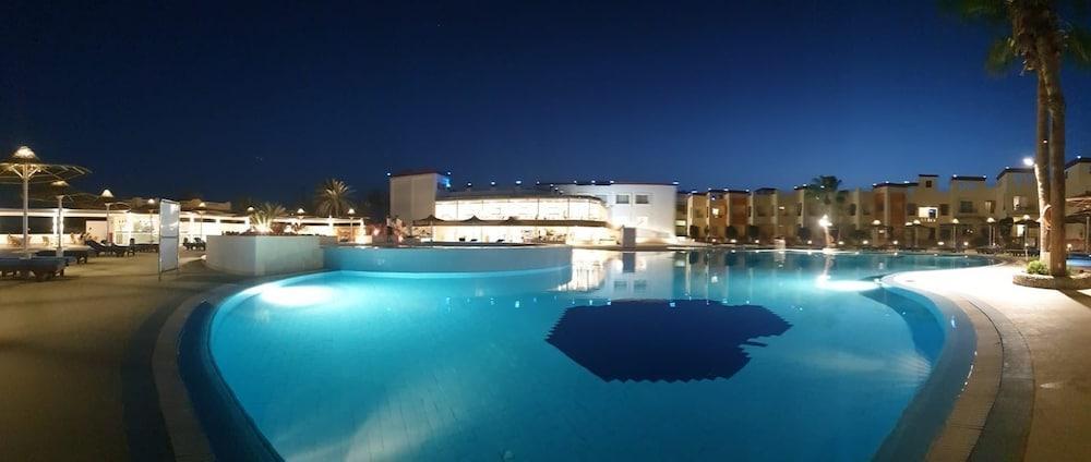 Blue Reef Red Sea Resort مرسى علم المظهر الخارجي الصورة